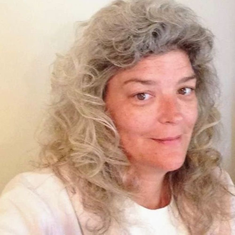 Meet your Posher, Angie